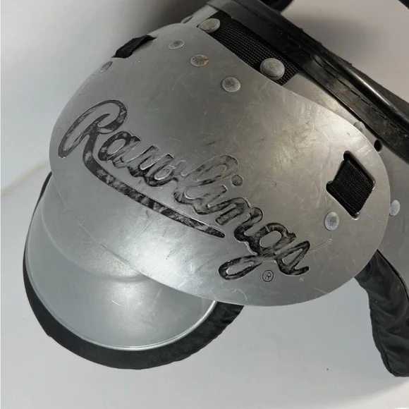 Black and Silver Football Shoulder Pads - Picture 5 of 7